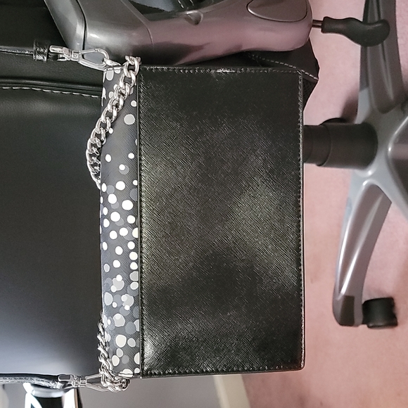 Handbag - Picture 2 of 3